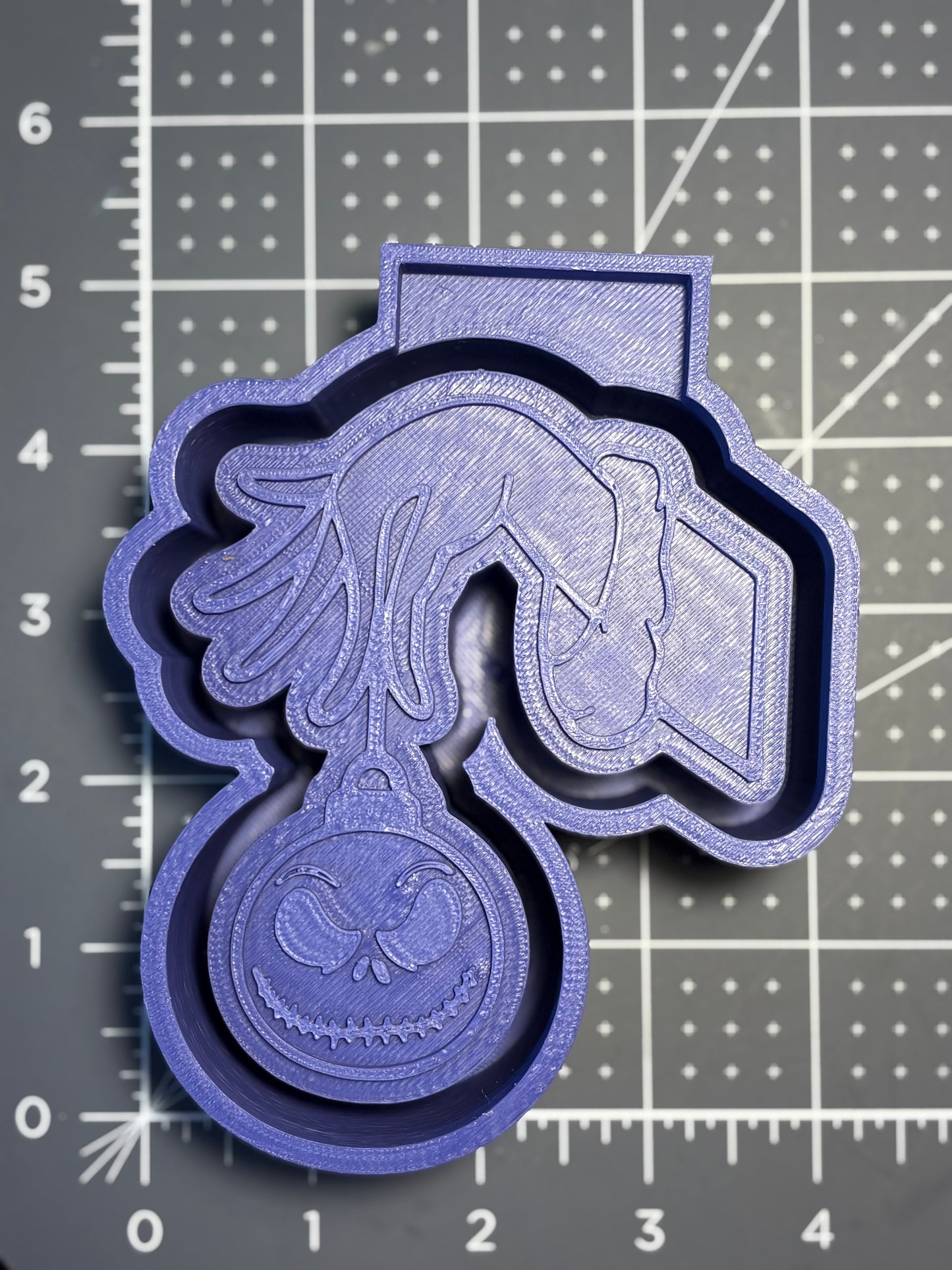 Grumpy with Ornament Mold