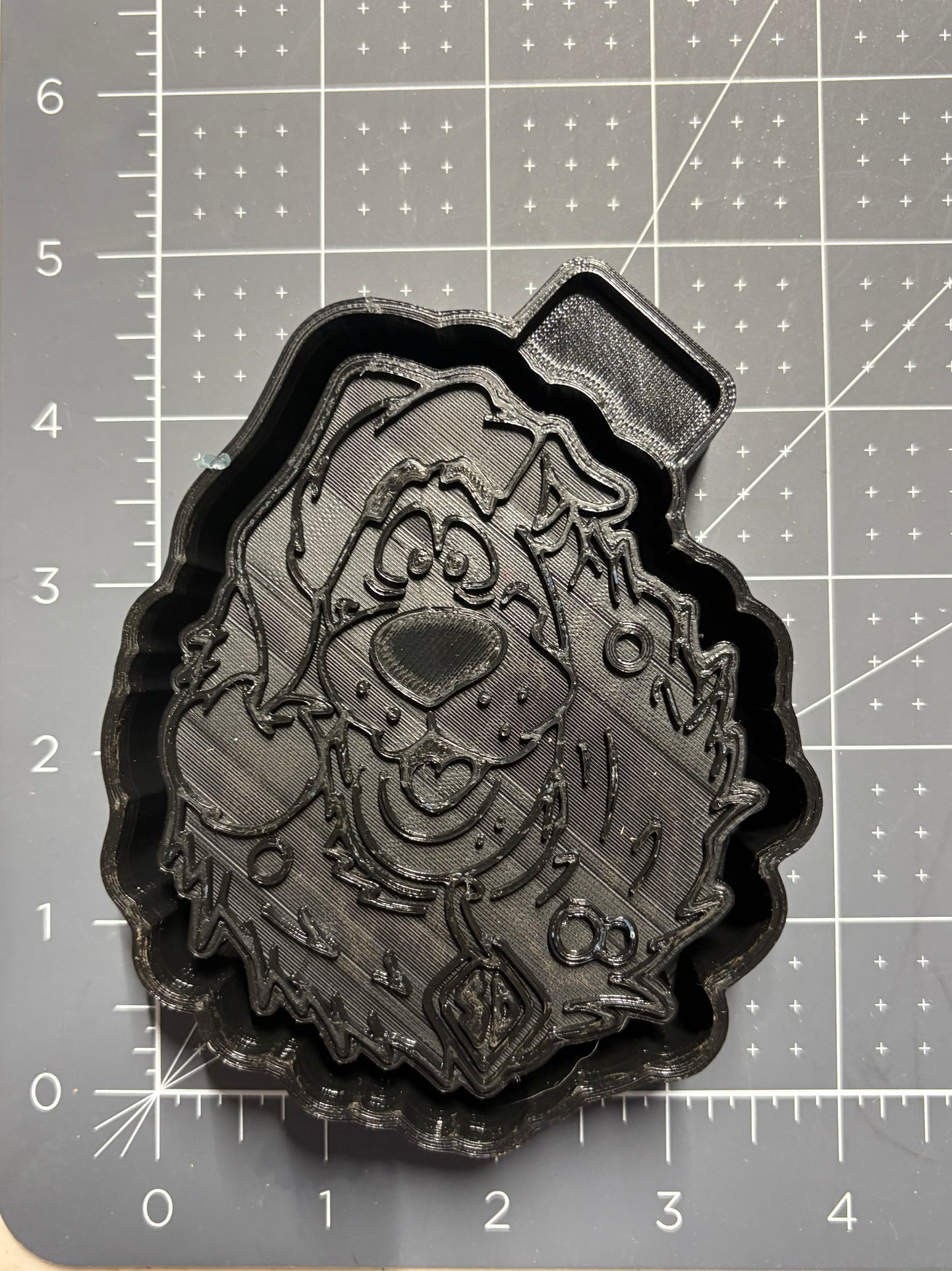 Ruh-Roh Wreath Mold