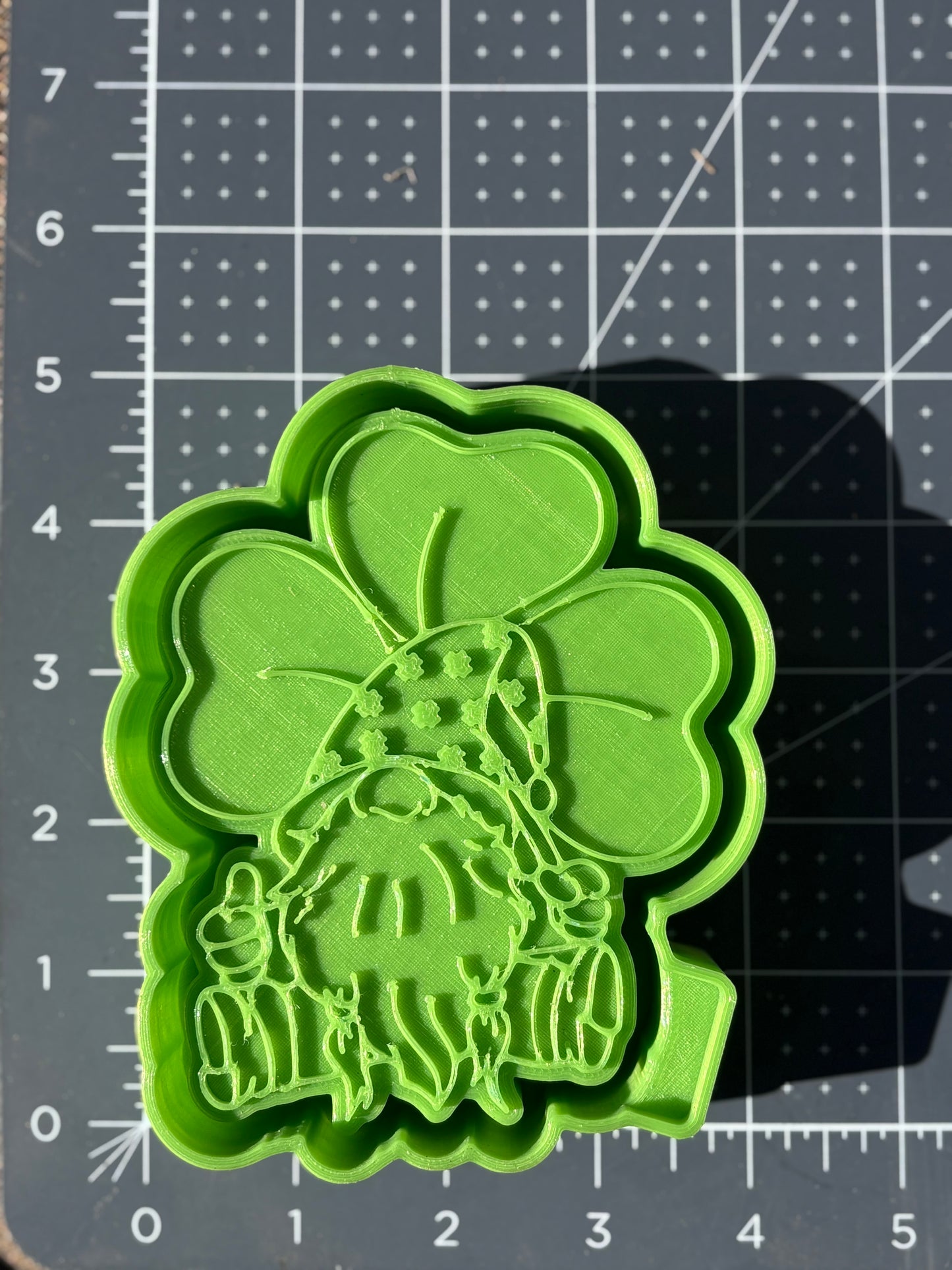 Gnome with Clover Mold