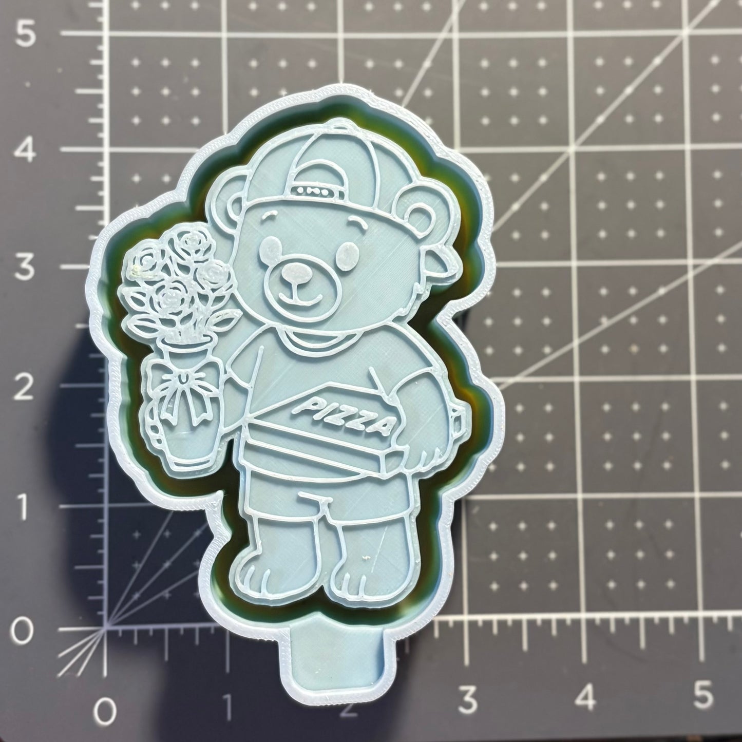 Teddy with Bouquet & Pizza Mold