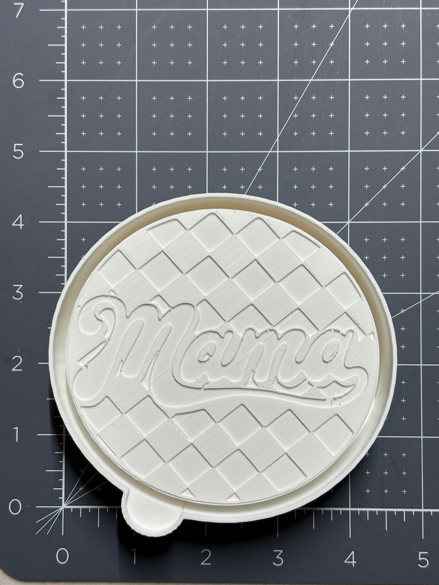 Mama Checkered Mold