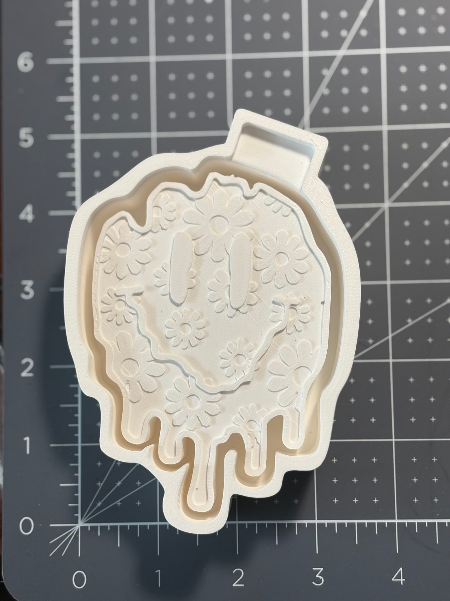 Sunflower Smily Drip Mold