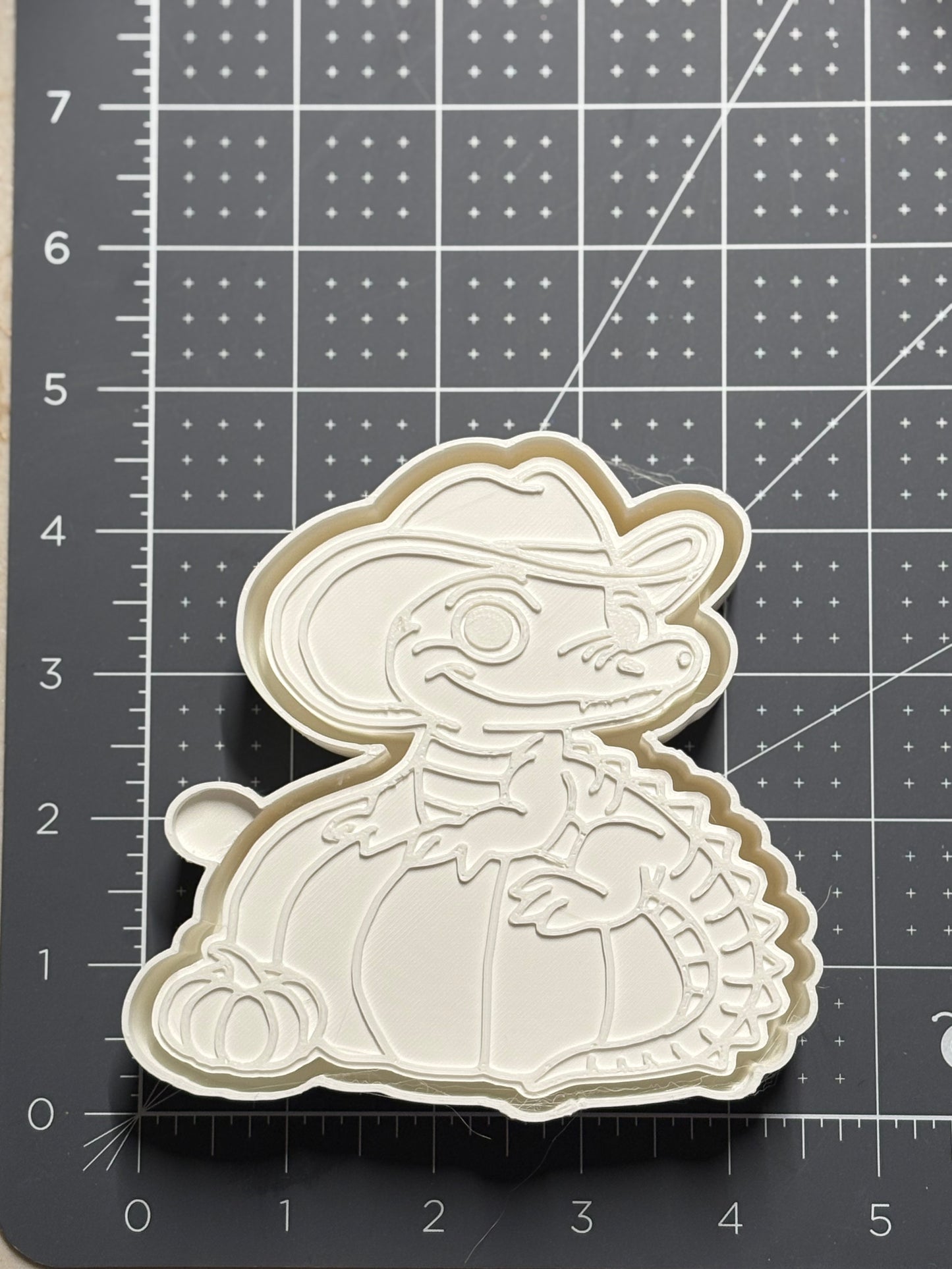 Alligator Pumpkin Mold