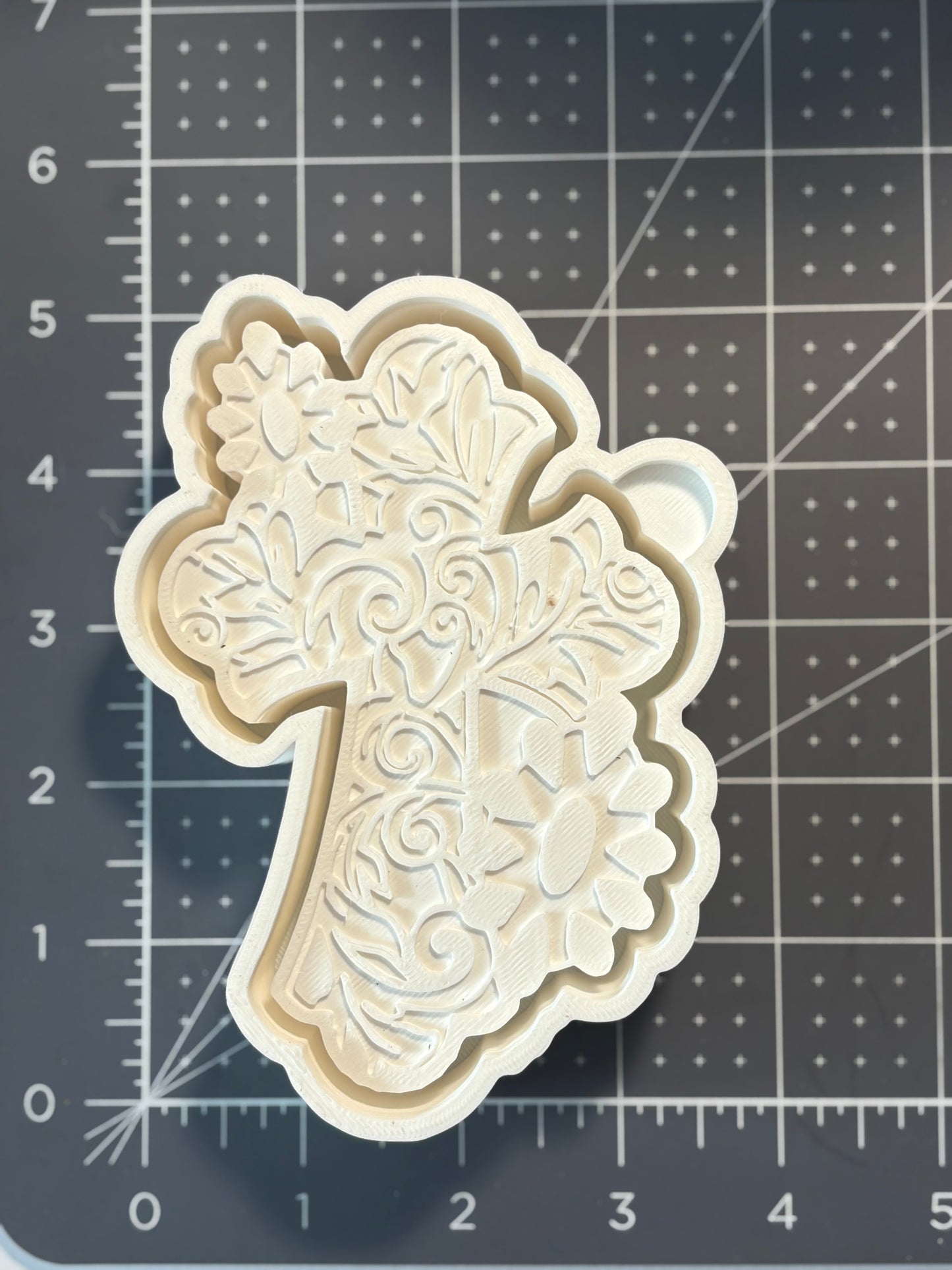 Turquoise Tooled Cross Mold