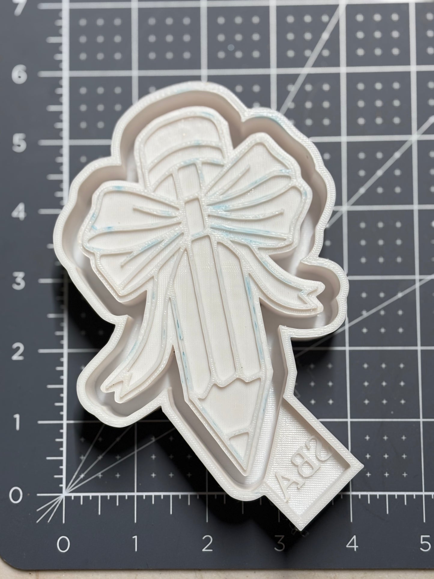 Pencil with Bow Mold