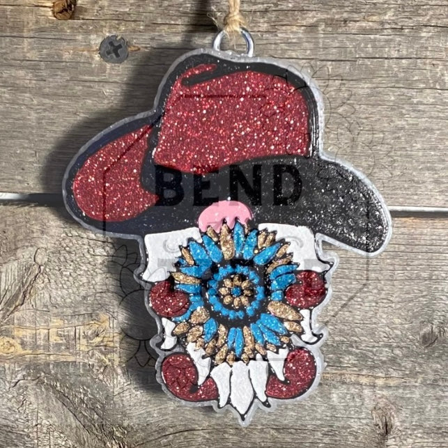 Gnome w flower (any holiday) Freshie