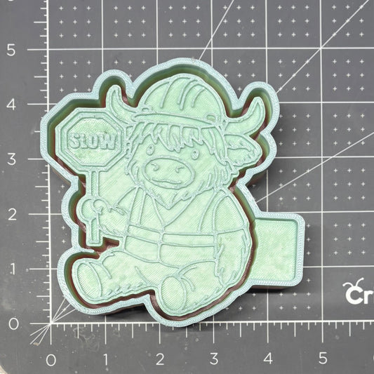 Highland Cow Crossing Guard Mold