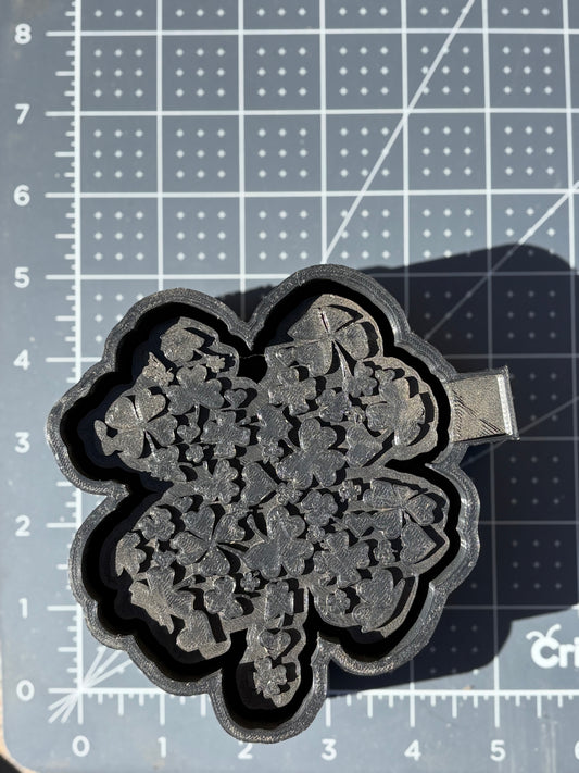 Clover with Clovers Mold