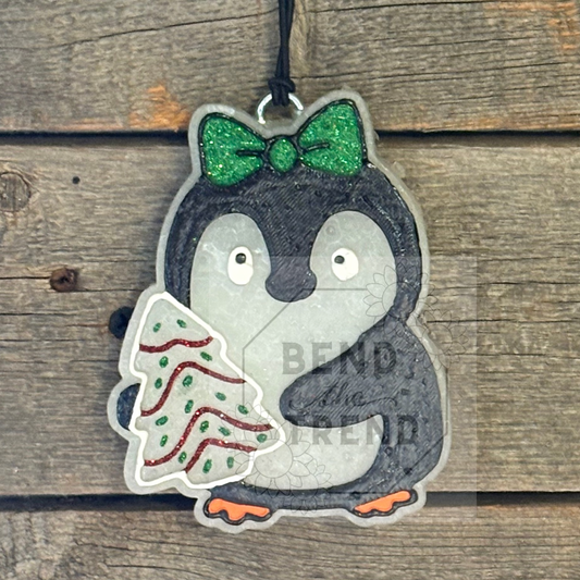 Penguin with Snacky Cake Mold