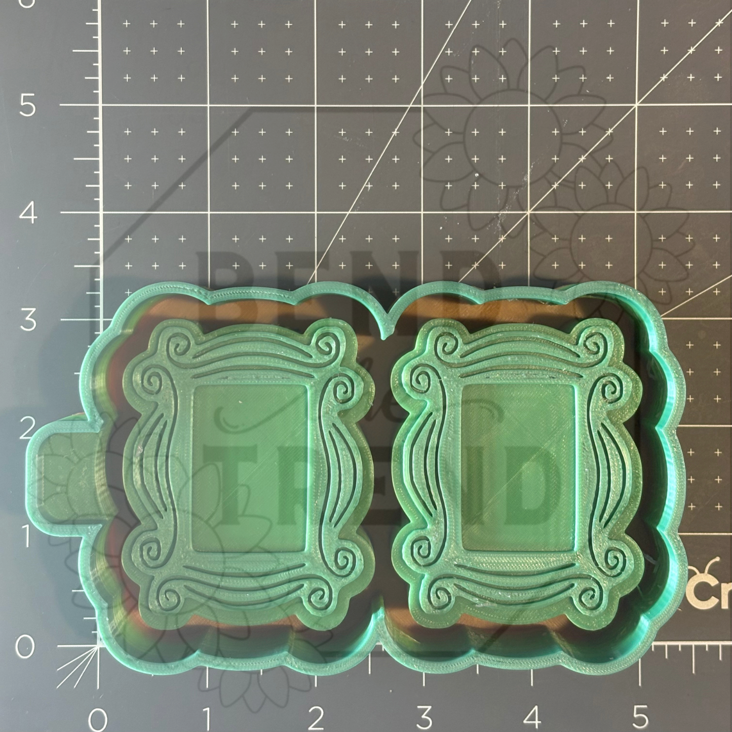 Friends Frame Vent Mold