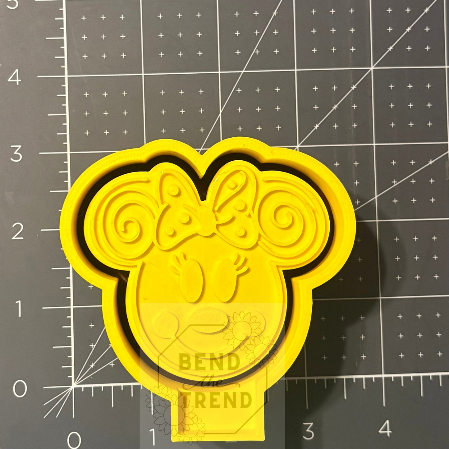 Whimsical Ears (2) Clip Mold