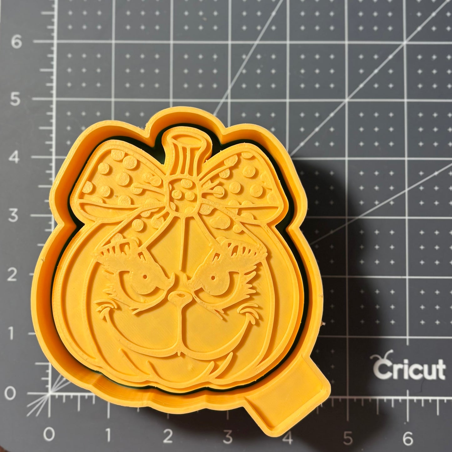 Grumpy Pumpkin Mold