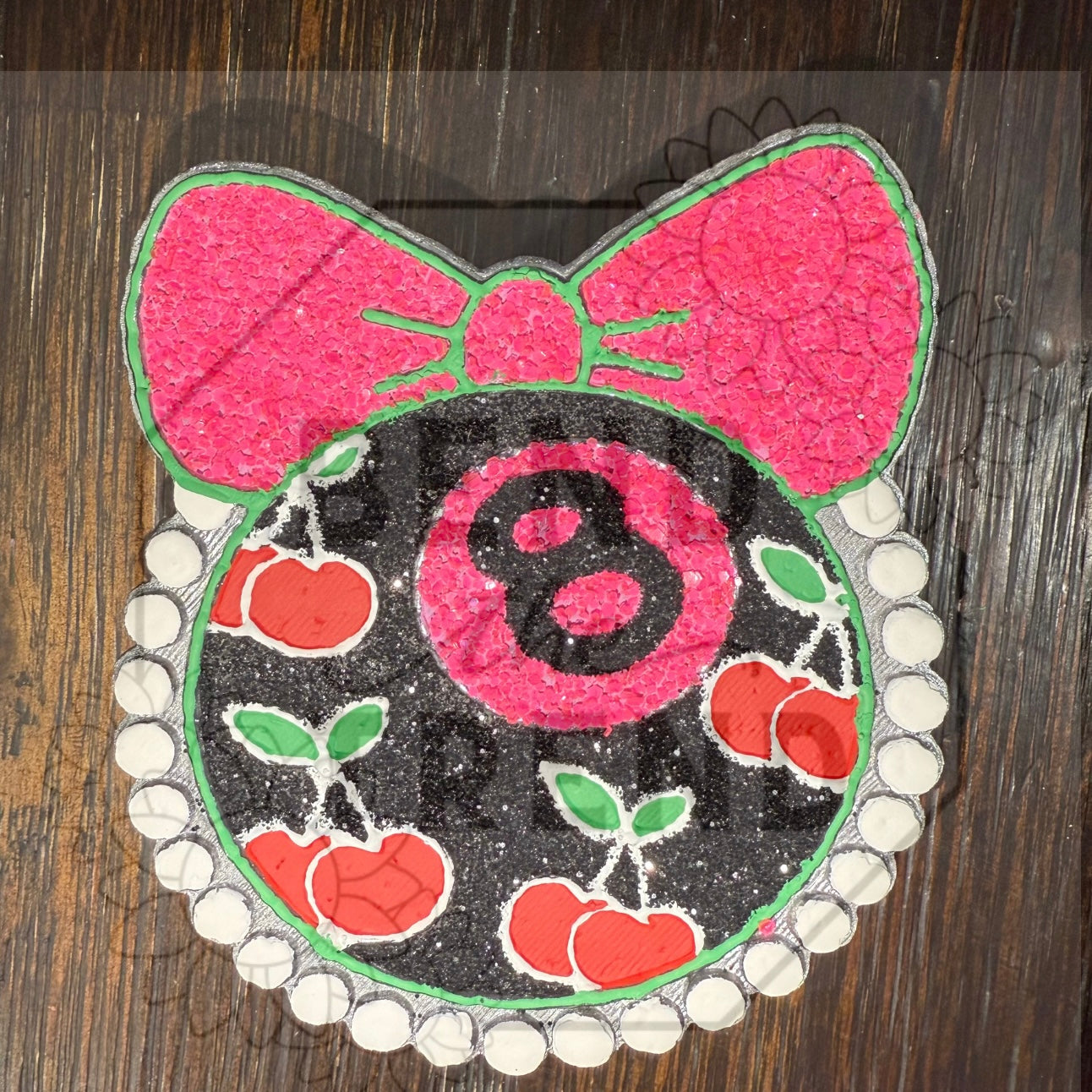 8 Ball Cherries W Bow Mold