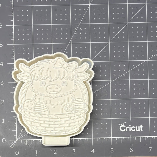 Highland Cow Easter Basket Mold