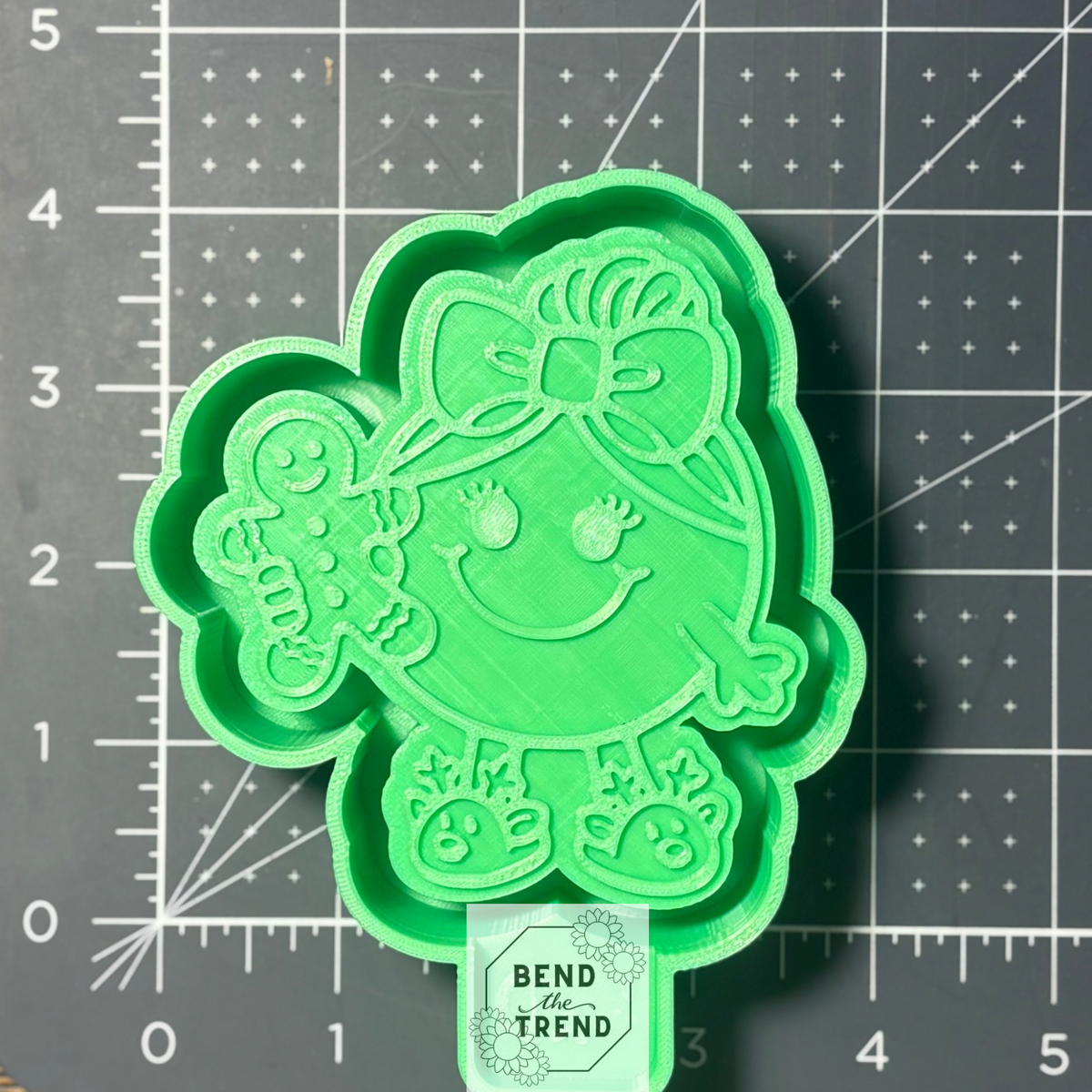Lil Miss & Gingerbread Mold