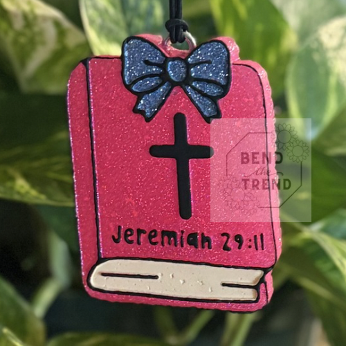 Jeremiah Bible With Bow Mold