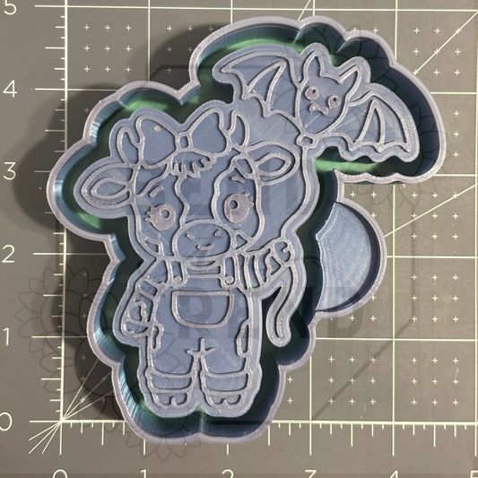 Cow & Bat Balloon Mold
