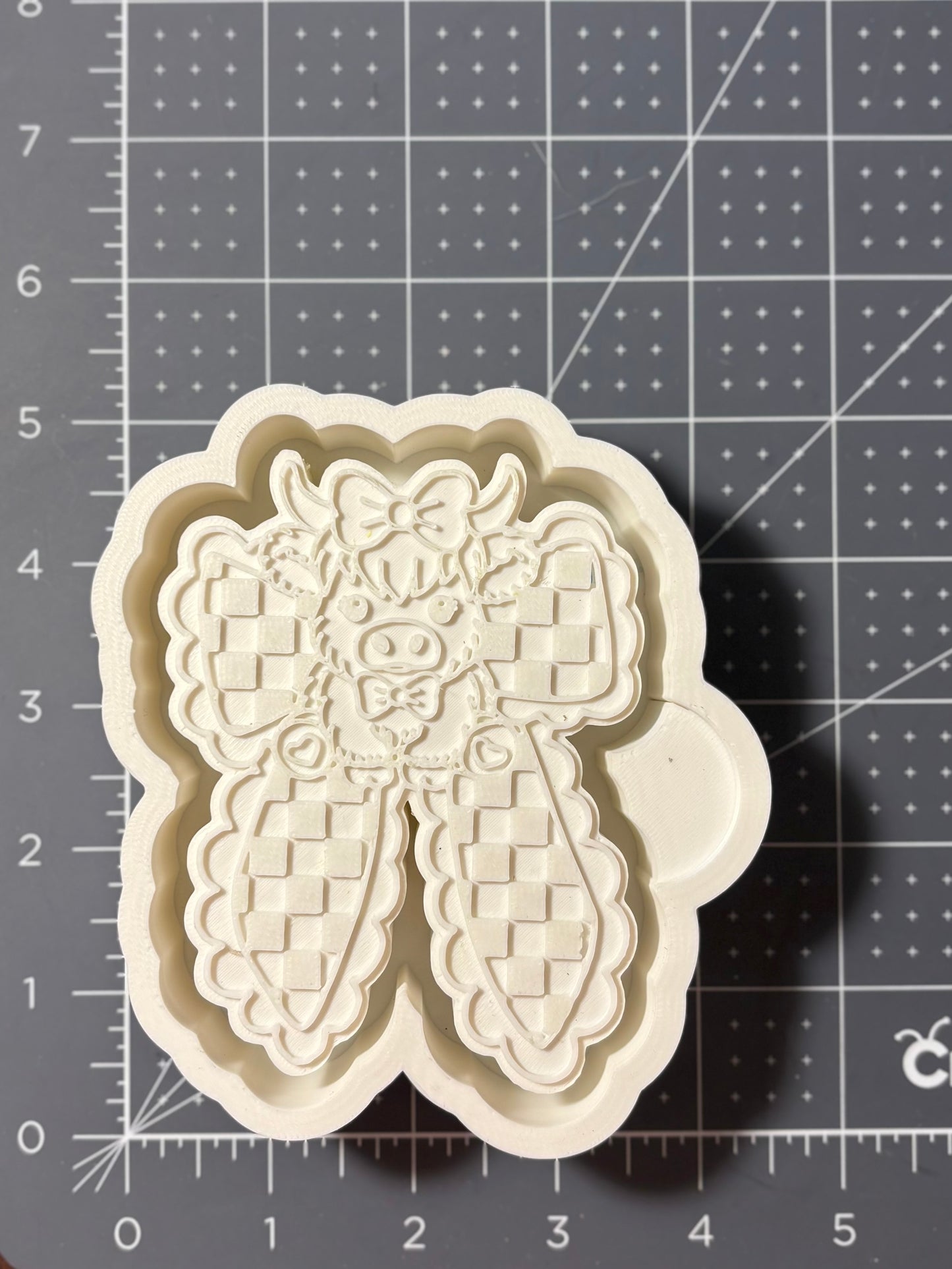 Highland Cow Bow Mold