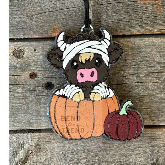 Highland Cow Mummy Pumpkin Freshie