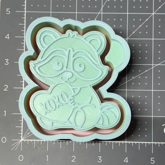 Raccoon XOXO Mold