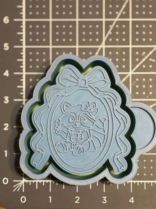 Raccoon in Mirror Flowers Mold