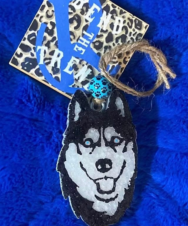 Husky Mold