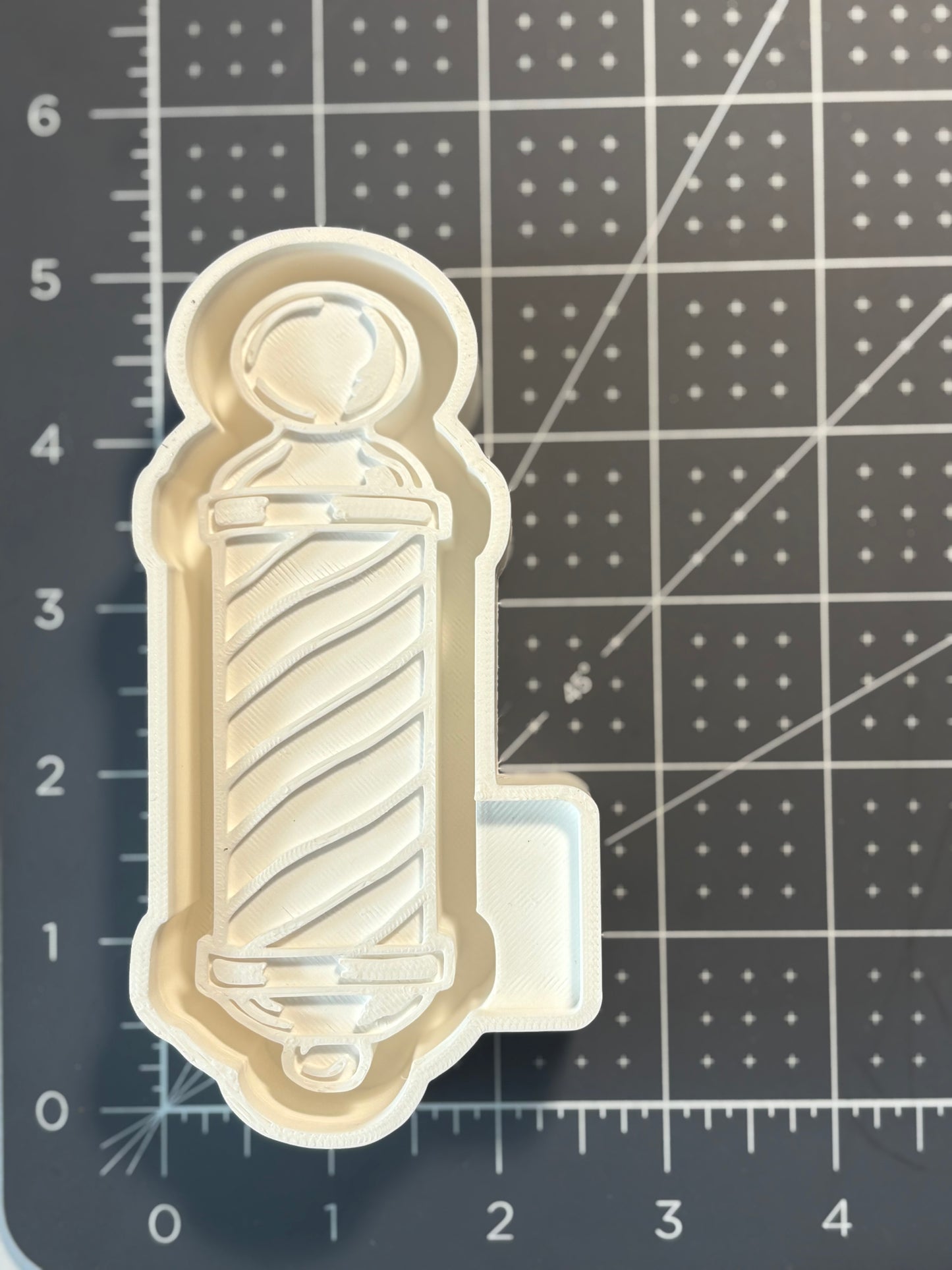 Barber Pole Mold