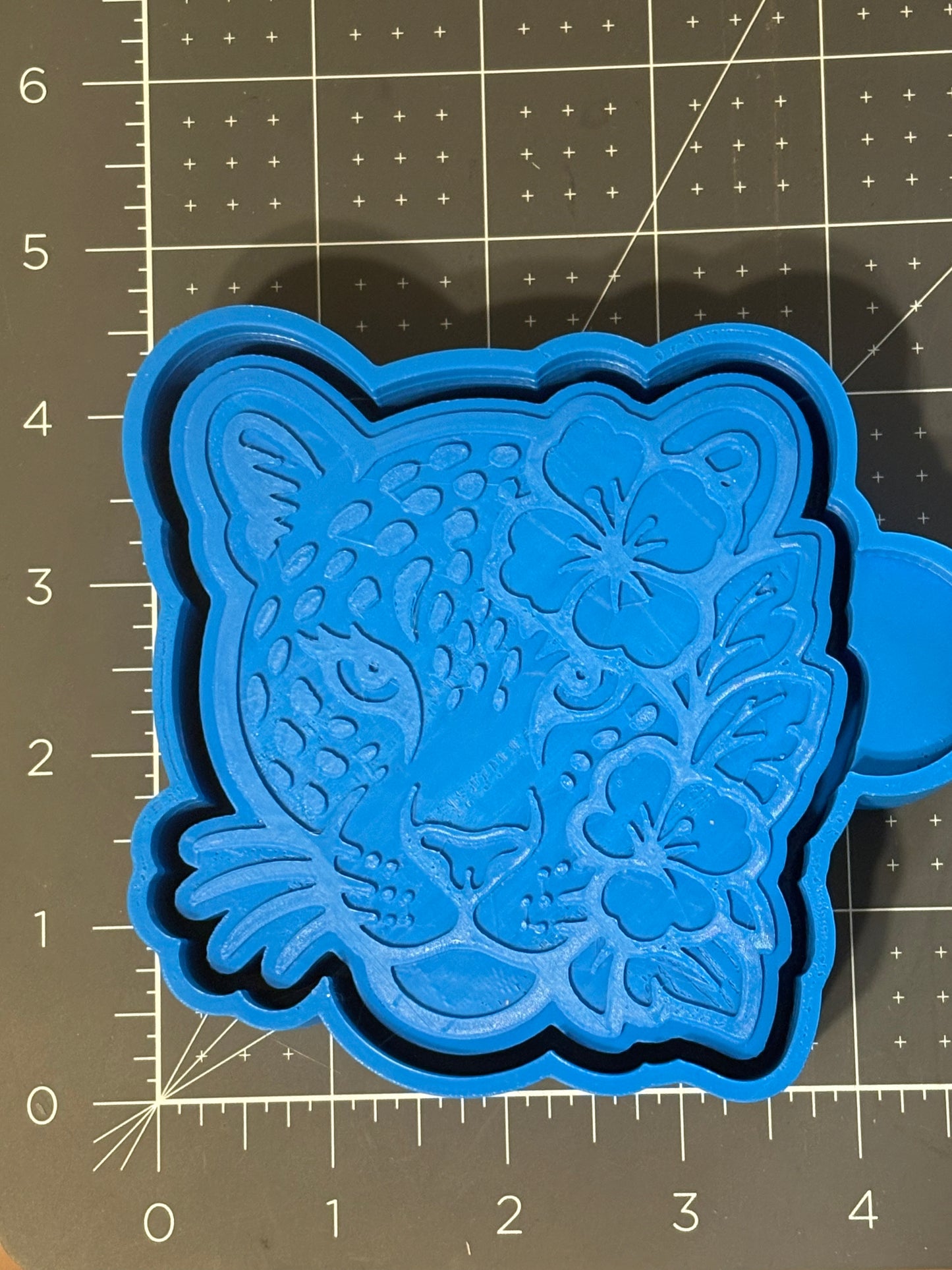 Floral Leopard Mold