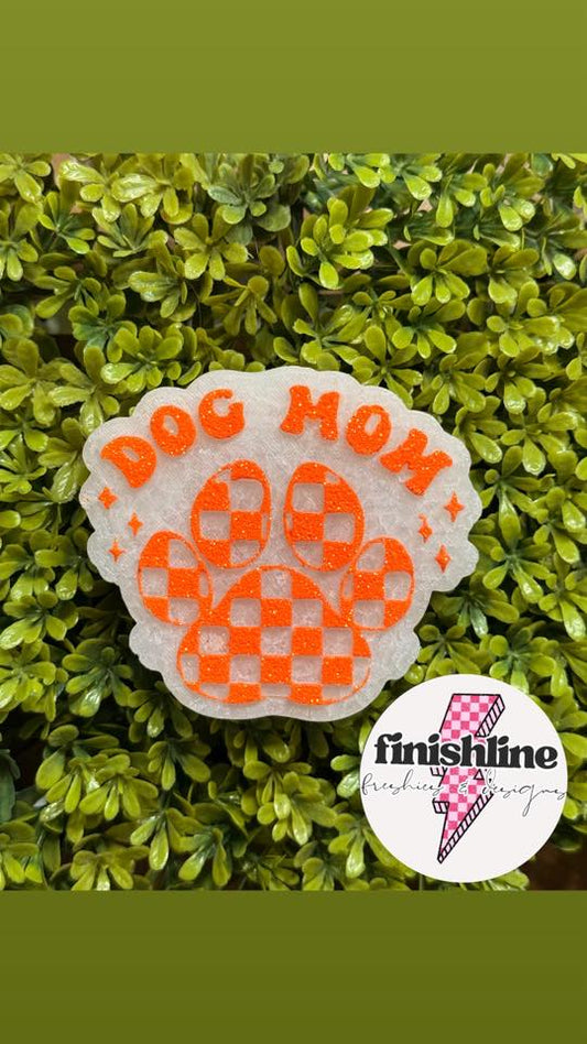 Checkered Dog Mom Paw Mold