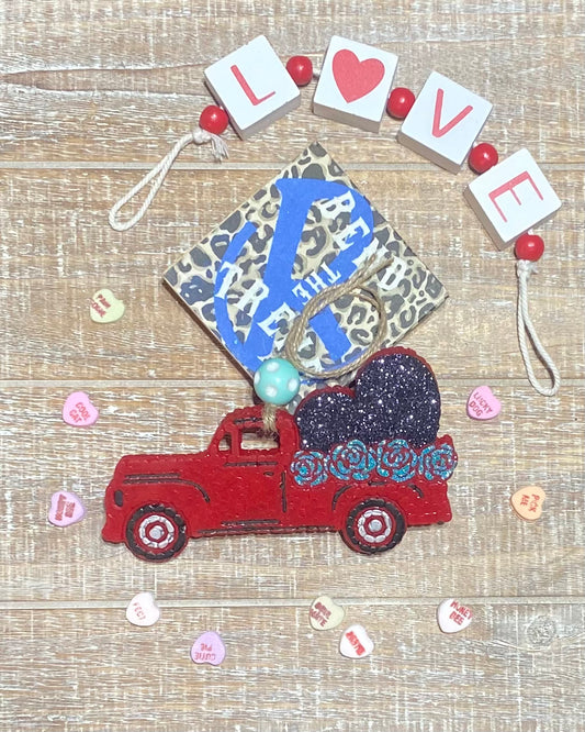 Truck with flowers & heart Freshie